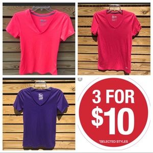 3 Nike tees